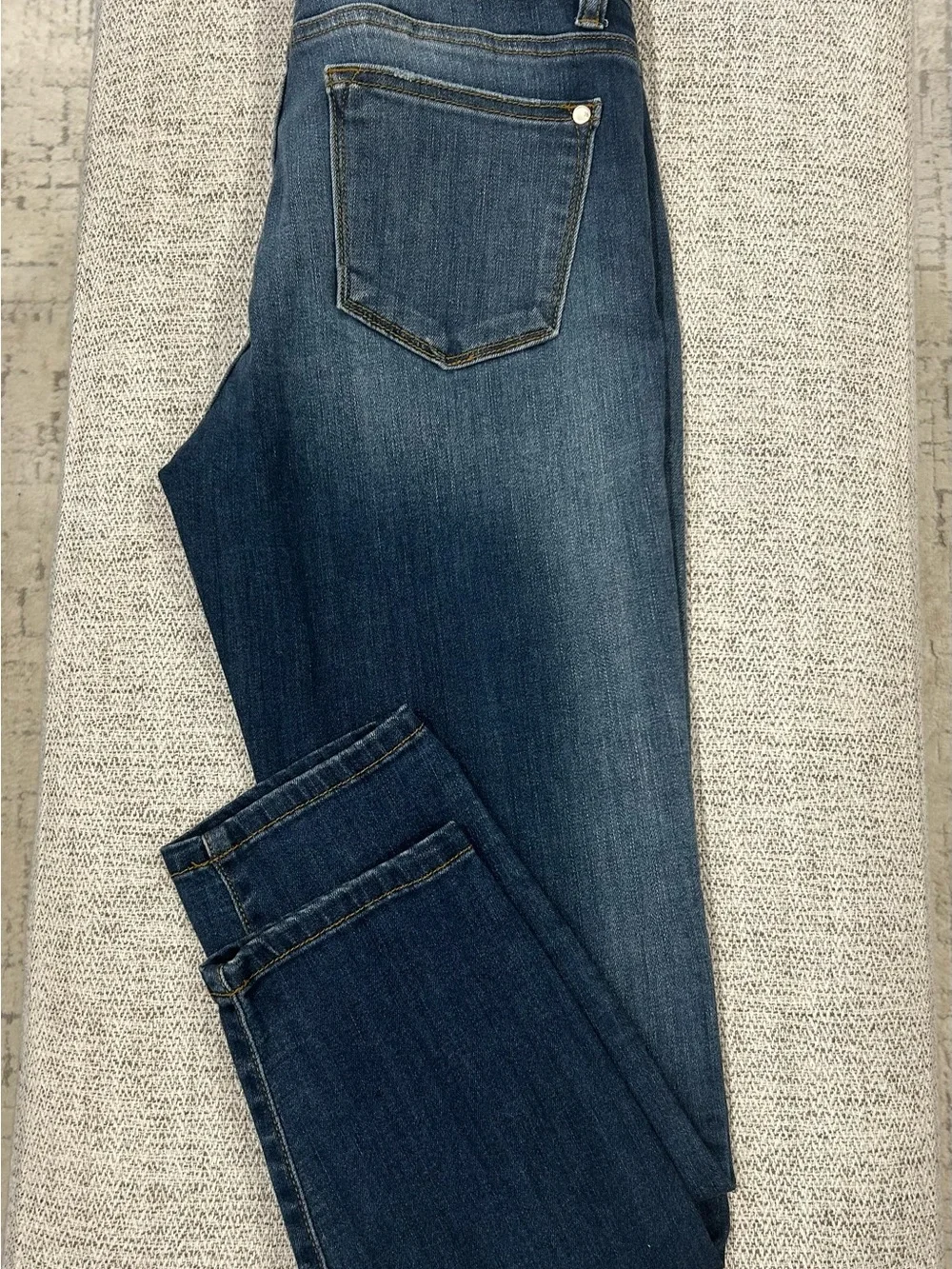 Judy Blue Medium Wash Straight Leg Jeans